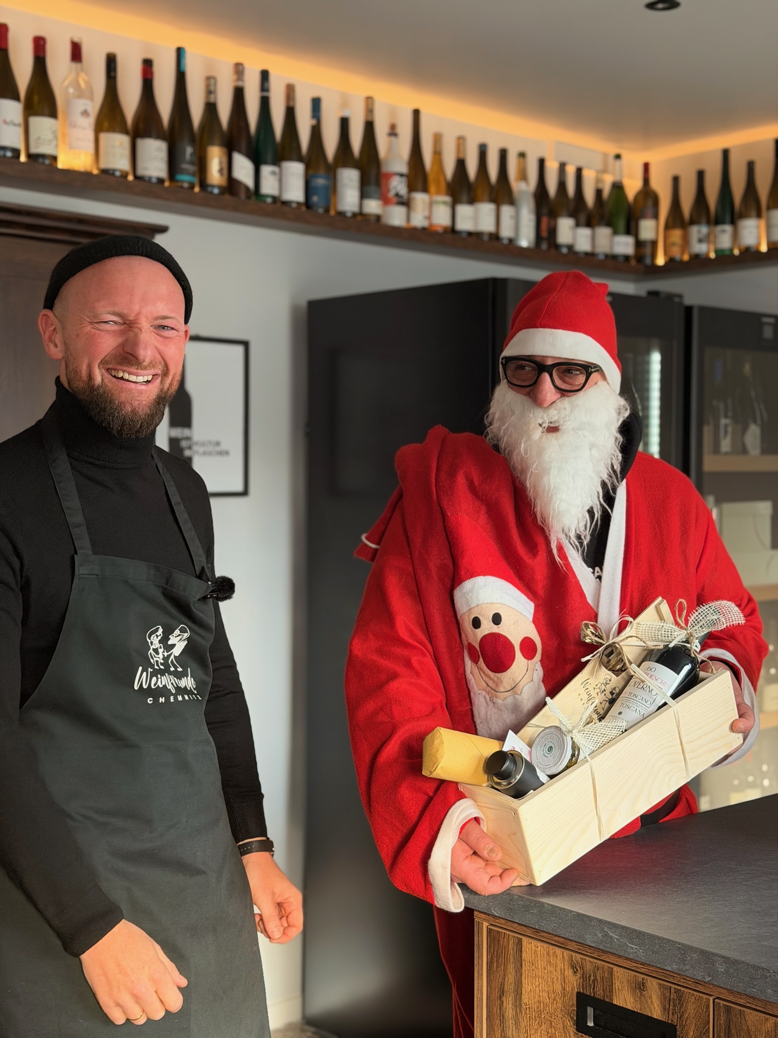 Weinfreunde auf dem Weihnachtsmarkt 2026